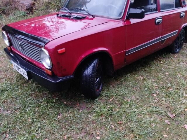 Красный ВАЗ 2101, объемом двигателя 1.3 л и пробегом 500 тыс. км за 426 $, фото 3 на Automoto.ua