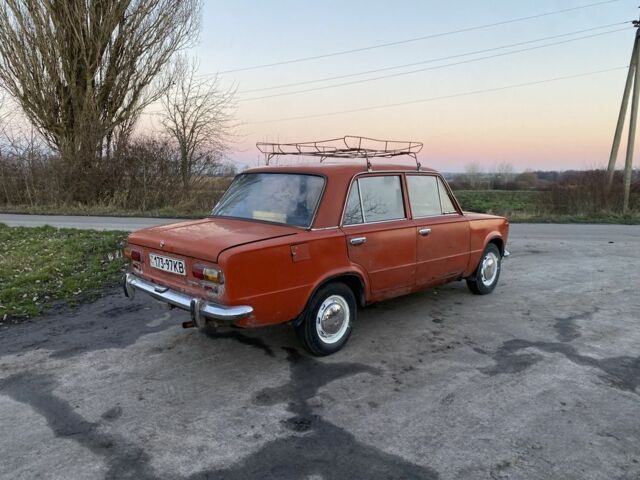 Красный ВАЗ 2101, объемом двигателя 1.2 л и пробегом 156 тыс. км за 450 $, фото 2 на Automoto.ua