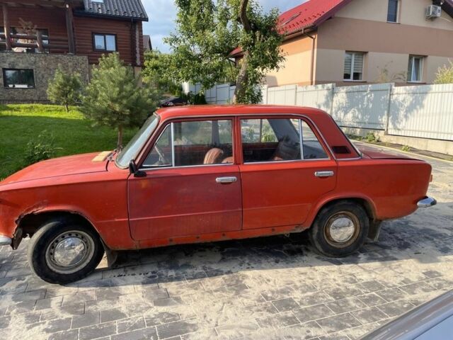 Красный ВАЗ 2101, объемом двигателя 1.3 л и пробегом 3 тыс. км за 340 $, фото 2 на Automoto.ua