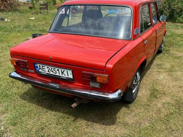 Красный ВАЗ 2101, объемом двигателя 0 л и пробегом 3 тыс. км за 600 $, фото 2 на Automoto.ua