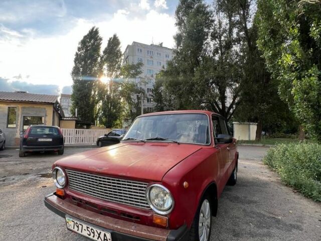 Красный ВАЗ 2101, объемом двигателя 1.3 л и пробегом 200 тыс. км за 500 $, фото 8 на Automoto.ua