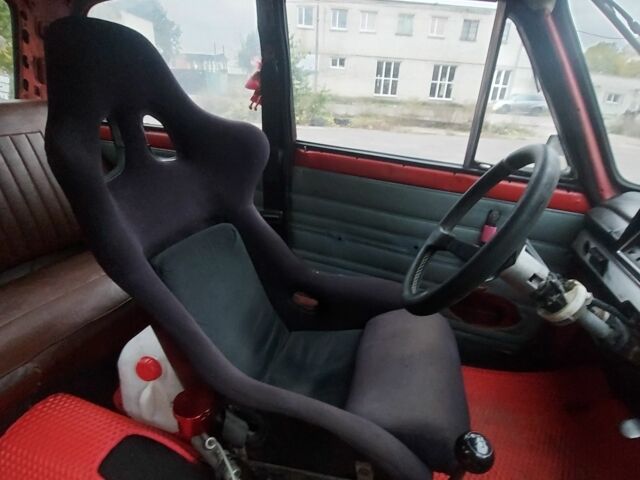 Красный ВАЗ 2101, объемом двигателя 1.8 л и пробегом 1 тыс. км за 1200 $, фото 2 на Automoto.ua