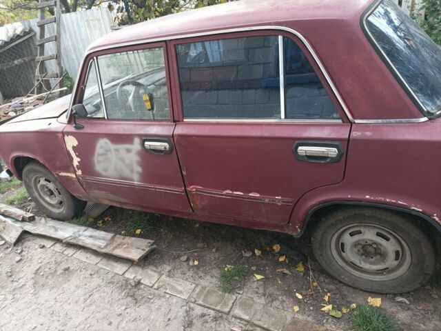 Червоний ВАЗ 2101, об'ємом двигуна 1 л та пробігом 722 тис. км за 203 $, фото 1 на Automoto.ua