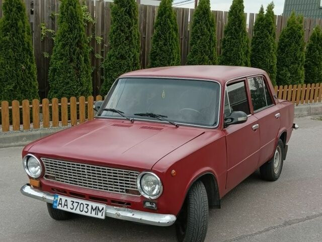 Красный ВАЗ 2101, объемом двигателя 1.3 л и пробегом 9 тыс. км за 558 $, фото 5 на Automoto.ua