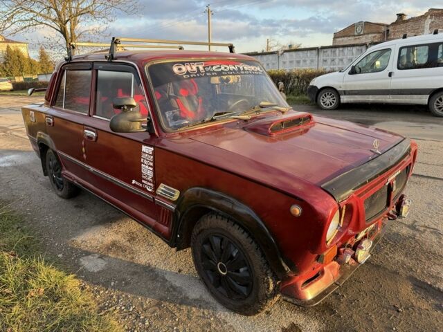 Красный ВАЗ 2101, объемом двигателя 1.5 л и пробегом 333 тыс. км за 850 $, фото 3 на Automoto.ua