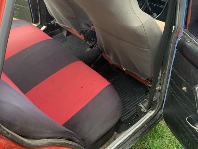 Красный ВАЗ 2101, объемом двигателя 1.3 л и пробегом 320 тыс. км за 650 $, фото 9 на Automoto.ua