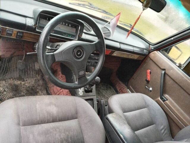 Красный ВАЗ 2101, объемом двигателя 0 л и пробегом 350 тыс. км за 904 $, фото 5 на Automoto.ua