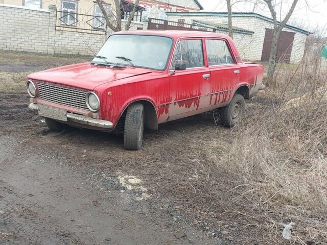 Красный ВАЗ 2101, объемом двигателя 0 л и пробегом 1000 тыс. км за 600 $, фото 1 на Automoto.ua