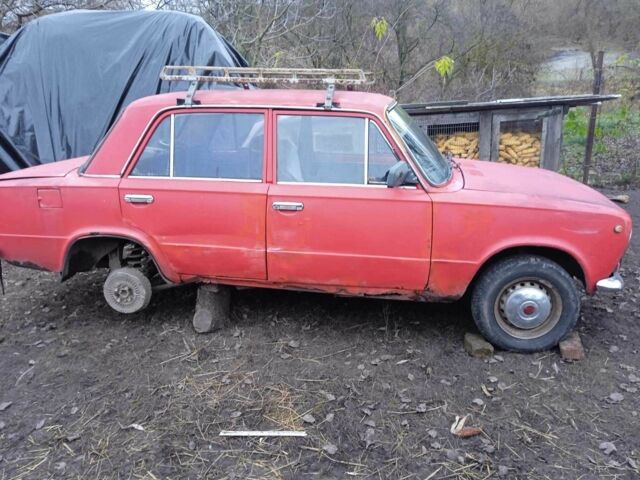 Червоний ВАЗ 2101, об'ємом двигуна 0 л та пробігом 100 тис. км за 285 $, фото 1 на Automoto.ua