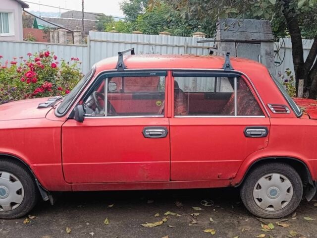 ВАЗ 2101 1980 в Хмельницком на Automoto.ua Красный ВАЗ 2101, объемом двигателя 0 л и пробегом 300 тыс. км за 700 $, фото 1 на Automoto.ua