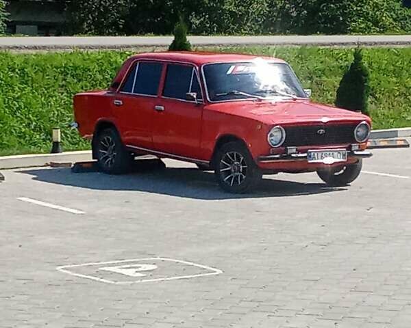 ВАЗ 2101 1980 в Черновцах на Automoto.ua Красный ВАЗ 2101, объемом двигателя 1.2 л и пробегом 805 тыс. км за 1415 $, фото 2 на Automoto.ua