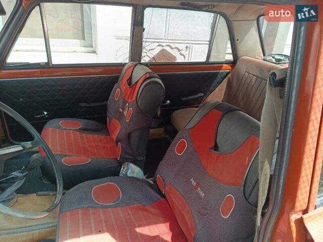 Красный ВАЗ 2101, объемом двигателя 1.3 л и пробегом 300 тыс. км за 365 $, фото 5 на Automoto.ua