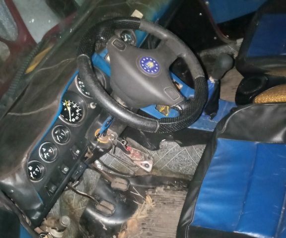 Красный ВАЗ 2101, объемом двигателя 1.2 л и пробегом 100 тыс. км за 521 $, фото 5 на Automoto.ua