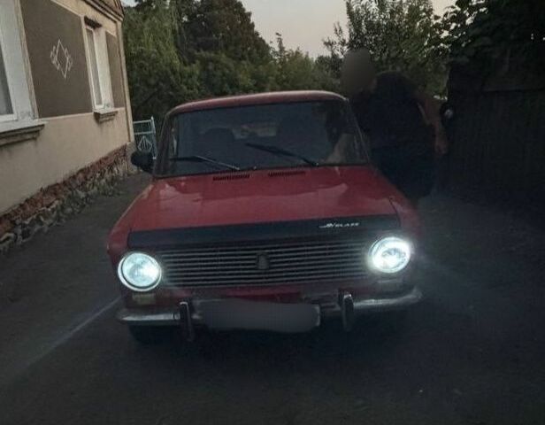 Красный ВАЗ 2101, объемом двигателя 0 л и пробегом 279 тыс. км за 850 $, фото 2 на Automoto.ua