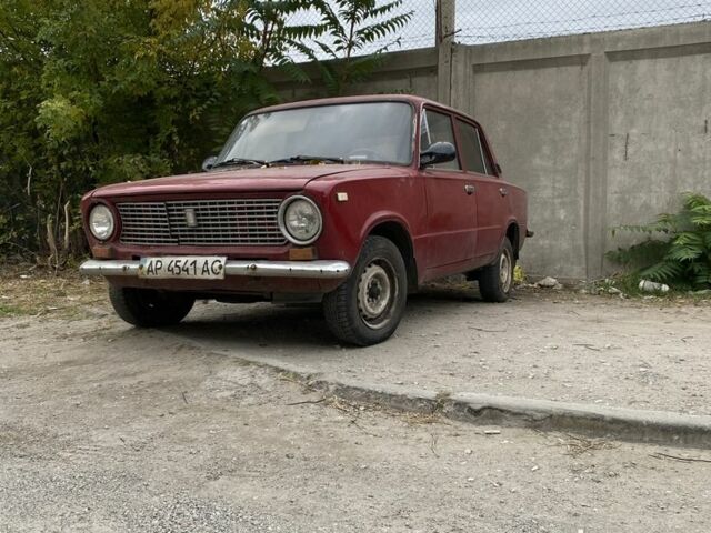 Красный ВАЗ 2101, объемом двигателя 1.3 л и пробегом 3 тыс. км за 361 $, фото 2 на Automoto.ua