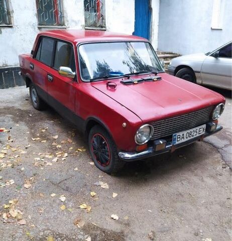 ВАЗ 2101 1980 в Кропивницком (Кировограде) на Automoto.ua Красный ВАЗ 2101, объемом двигателя 1.2 л и пробегом 84 тыс. км за 502 $, фото 6 на Automoto.ua