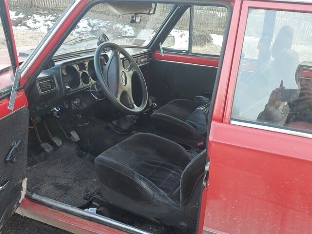 Красный ВАЗ 2101, объемом двигателя 0 л и пробегом 1000 тыс. км за 600 $, фото 4 на Automoto.ua