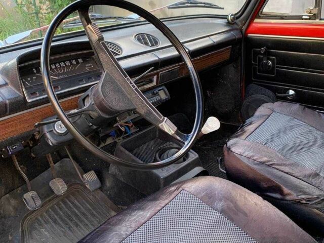 Красный ВАЗ 2101, объемом двигателя 1.3 л и пробегом 7 тыс. км за 1400 $, фото 2 на Automoto.ua