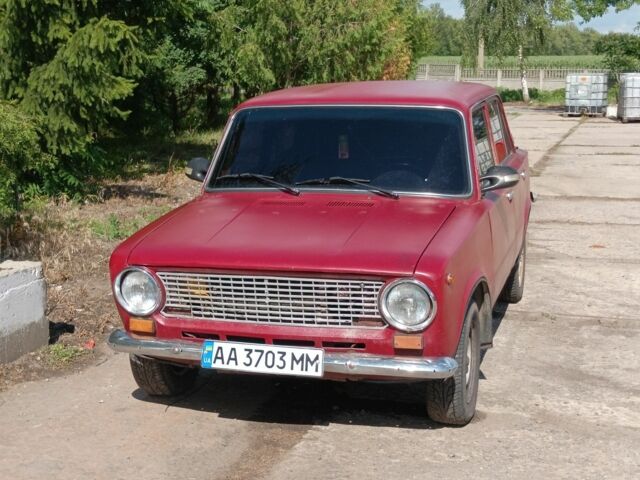 Красный ВАЗ 2101, объемом двигателя 1.3 л и пробегом 9 тыс. км за 558 $, фото 3 на Automoto.ua
