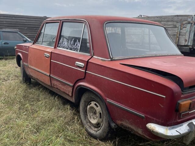 Красный ВАЗ 2101, объемом двигателя 1.3 л и пробегом 200 тыс. км за 286 $, фото 4 на Automoto.ua