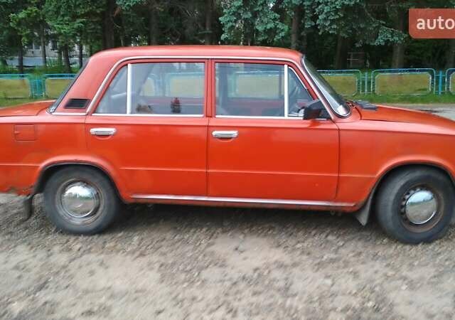 Червоний ВАЗ 2101, об'ємом двигуна 1.3 л та пробігом 177 тис. км за 700 $, фото 2 на Automoto.ua