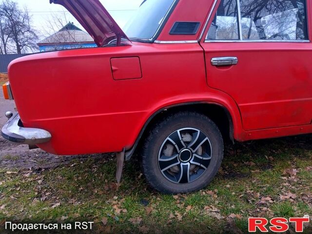 Красный ВАЗ 2101, объемом двигателя 1.2 л и пробегом 100 тыс. км за 700 $, фото 3 на Automoto.ua