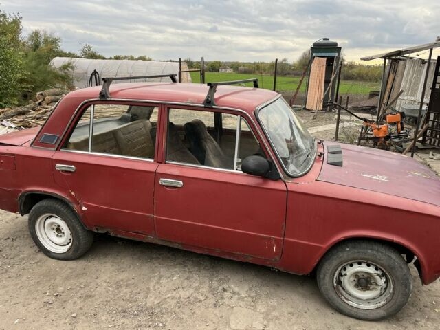 Красный ВАЗ 2101, объемом двигателя 1.3 л и пробегом 76 тыс. км за 360 $, фото 5 на Automoto.ua