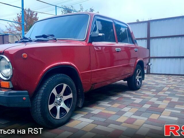 Красный ВАЗ 2101, объемом двигателя 1.3 л и пробегом 67 тыс. км за 1300 $, фото 3 на Automoto.ua