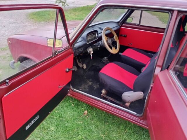 Красный ВАЗ 2101, объемом двигателя 0 л и пробегом 250 тыс. км за 360 $, фото 2 на Automoto.ua