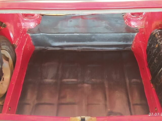 Красный ВАЗ 2101, объемом двигателя 1.2 л и пробегом 18 тыс. км за 1044 $, фото 4 на Automoto.ua