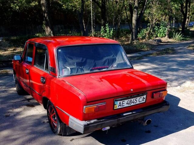 Красный ВАЗ 2101, объемом двигателя 1.3 л и пробегом 120 тыс. км за 604 $, фото 1 на Automoto.ua