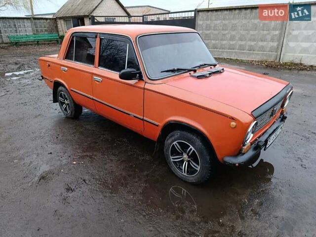 Красный ВАЗ 2101, объемом двигателя 1.3 л и пробегом 60 тыс. км за 592 $, фото 1 на Automoto.ua