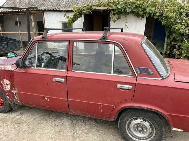 Красный ВАЗ 2101, объемом двигателя 1.3 л и пробегом 76 тыс. км за 360 $, фото 3 на Automoto.ua