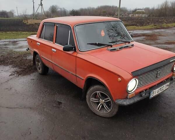 Красный ВАЗ 2101, объемом двигателя 1.3 л и пробегом 60 тыс. км за 592 $, фото 4 на Automoto.ua