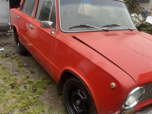 Красный ВАЗ 2101, объемом двигателя 1.3 л и пробегом 3 тыс. км за 550 $, фото 1 на Automoto.ua