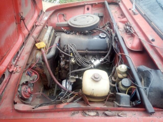 Красный ВАЗ 2101, объемом двигателя 1.3 л и пробегом 711 тыс. км за 356 $, фото 11 на Automoto.ua