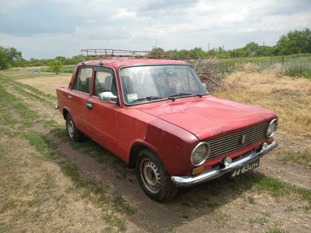Красный ВАЗ 2101, объемом двигателя 1.2 л и пробегом 100 тыс. км за 550 $, фото 6 на Automoto.ua