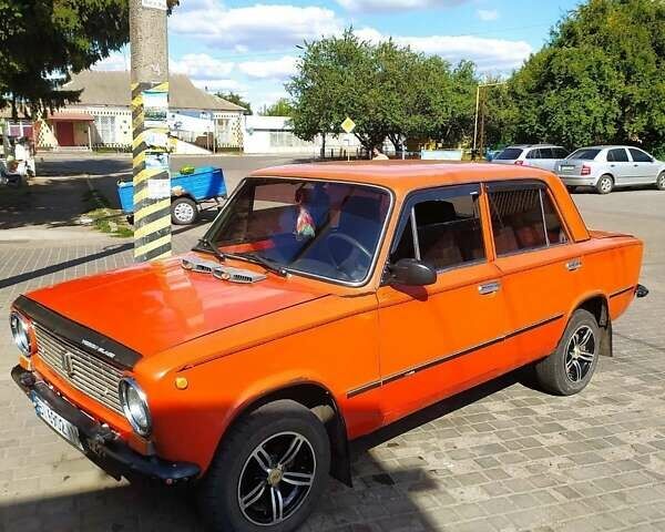 Красный ВАЗ 2101, объемом двигателя 1.3 л и пробегом 60 тыс. км за 592 $, фото 2 на Automoto.ua