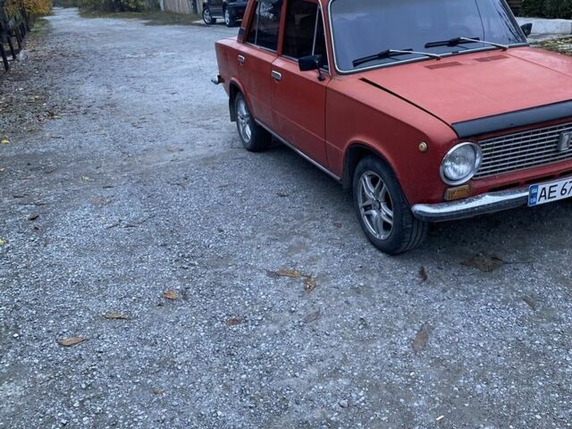Червоний ВАЗ 2101, об'ємом двигуна 1.2 л та пробігом 200 тис. км за 1100 $, фото 3 на Automoto.ua