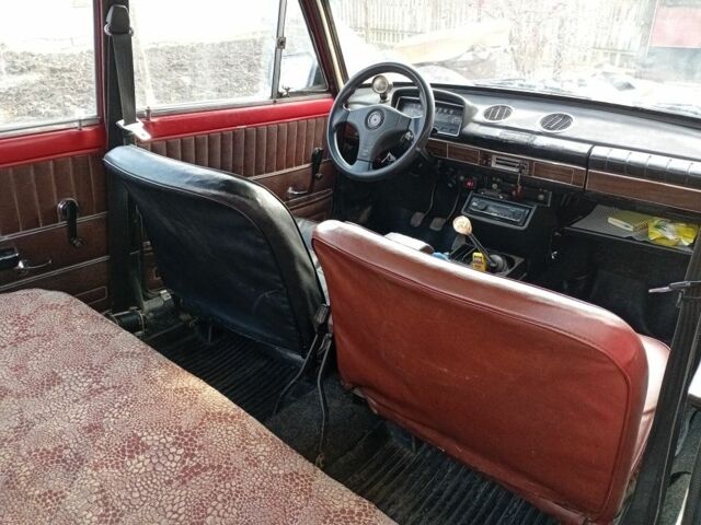 Красный ВАЗ 2101, объемом двигателя 1.2 л и пробегом 80 тыс. км за 712 $, фото 4 на Automoto.ua