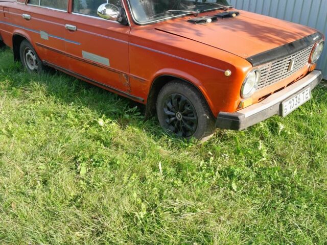 Красный ВАЗ 2101, объемом двигателя 8 л и пробегом 100 тыс. км за 15000 $, фото 1 на Automoto.ua