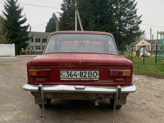 Красный ВАЗ 2101, объемом двигателя 1.3 л и пробегом 200 тыс. км за 309 $, фото 3 на Automoto.ua