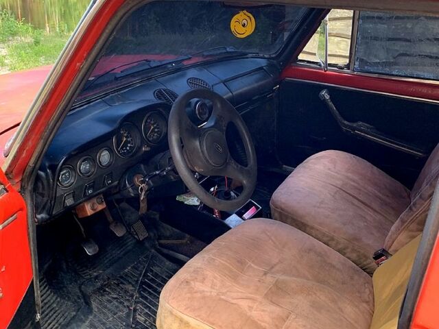 Красный ВАЗ 2101, объемом двигателя 1.5 л и пробегом 380 тыс. км за 650 $, фото 2 на Automoto.ua