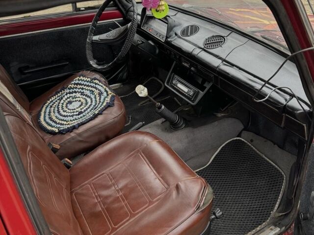 Красный ВАЗ 2101, объемом двигателя 1.2 л и пробегом 240 тыс. км за 750 $, фото 4 на Automoto.ua