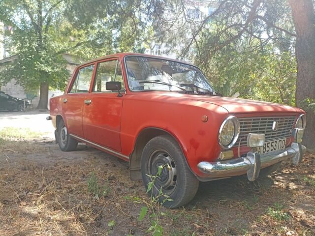 Красный ВАЗ 2101, объемом двигателя 0 л и пробегом 50 тыс. км за 800 $, фото 5 на Automoto.ua