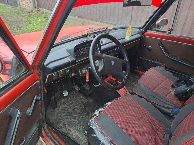 Красный ВАЗ 2101, объемом двигателя 0 л и пробегом 10 тыс. км за 370 $, фото 6 на Automoto.ua