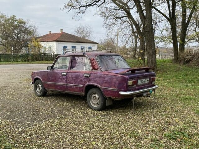Красный ВАЗ 2101, объемом двигателя 0 л и пробегом 100 тыс. км за 405 $, фото 2 на Automoto.ua