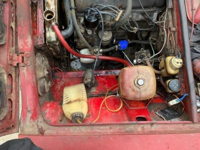 Красный ВАЗ 2101, объемом двигателя 1.3 л и пробегом 200 тыс. км за 309 $, фото 7 на Automoto.ua