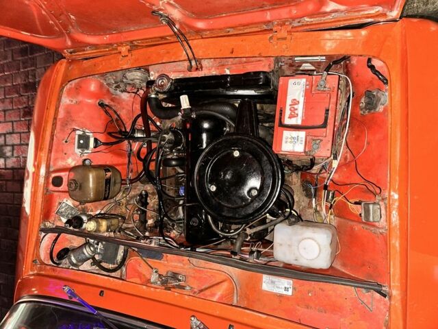 Красный ВАЗ 2101, объемом двигателя 1.2 л и пробегом 1000 тыс. км за 1000 $, фото 6 на Automoto.ua