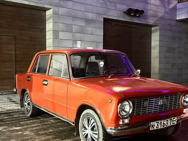 Красный ВАЗ 2101, объемом двигателя 1.2 л и пробегом 1000 тыс. км за 1000 $, фото 1 на Automoto.ua